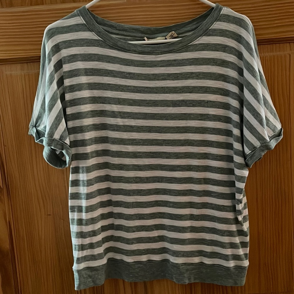 Super cute soft striped Short sleeve
